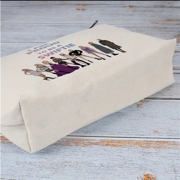 Swiftie Makeup Bag - Picture 3 of 5